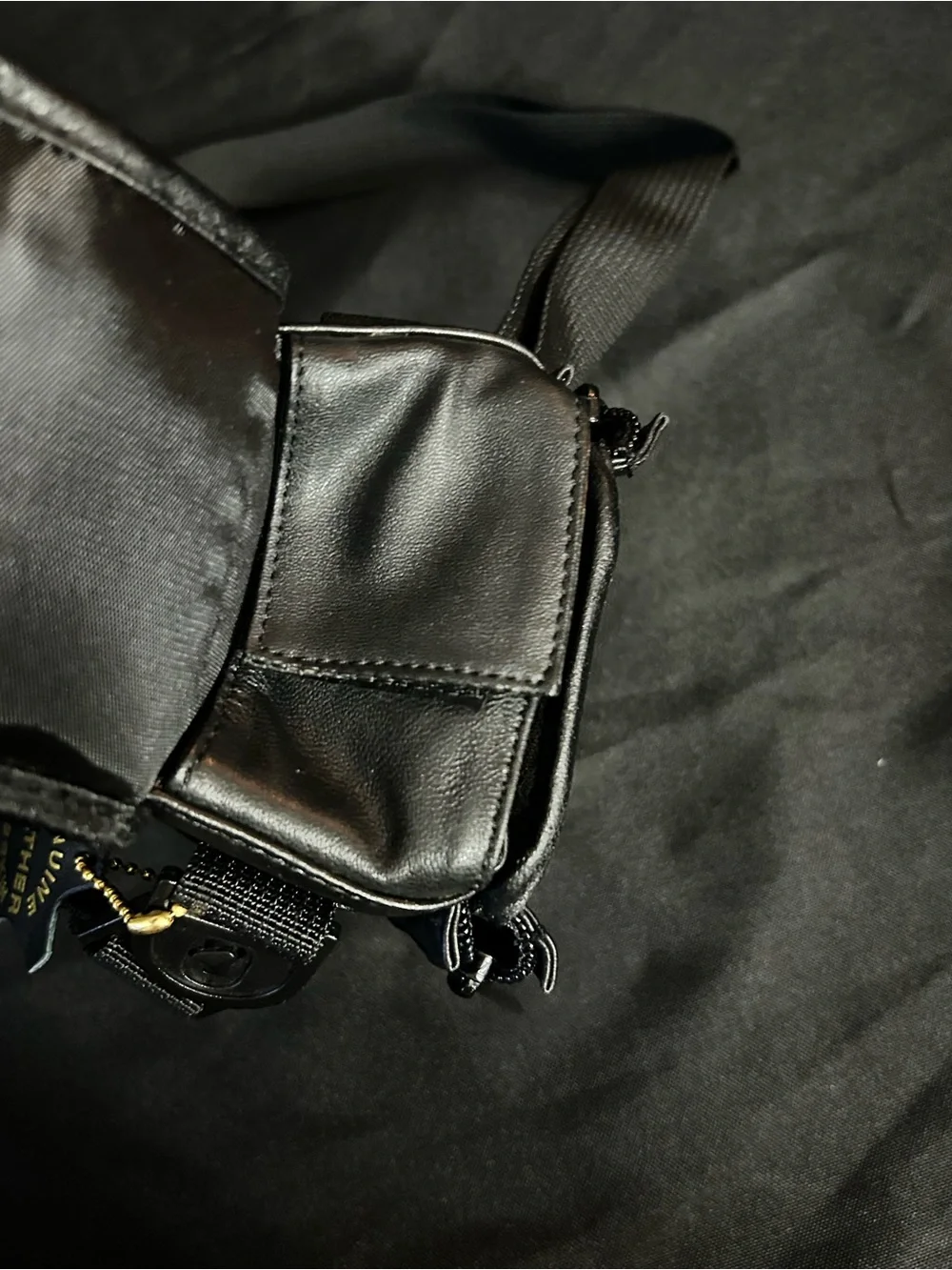 Esq black leather